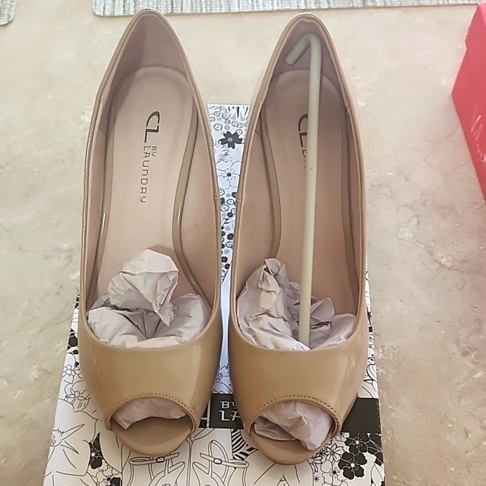 Chinese Laundry Wedge heels nude 8.0